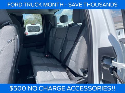 New 2025 Ford F250 XL w/ FX4 Off-Road Package image 17