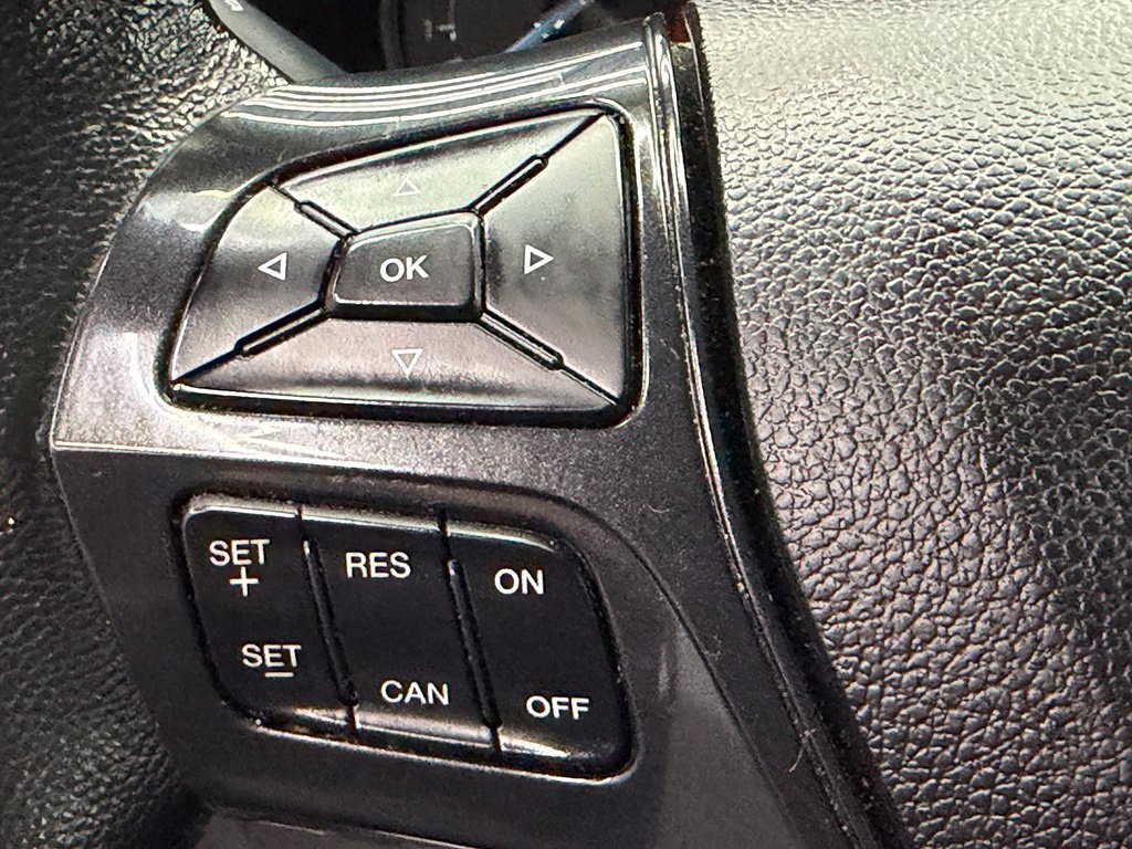 Used 2018 Ford Explorer XLT FWD image 29