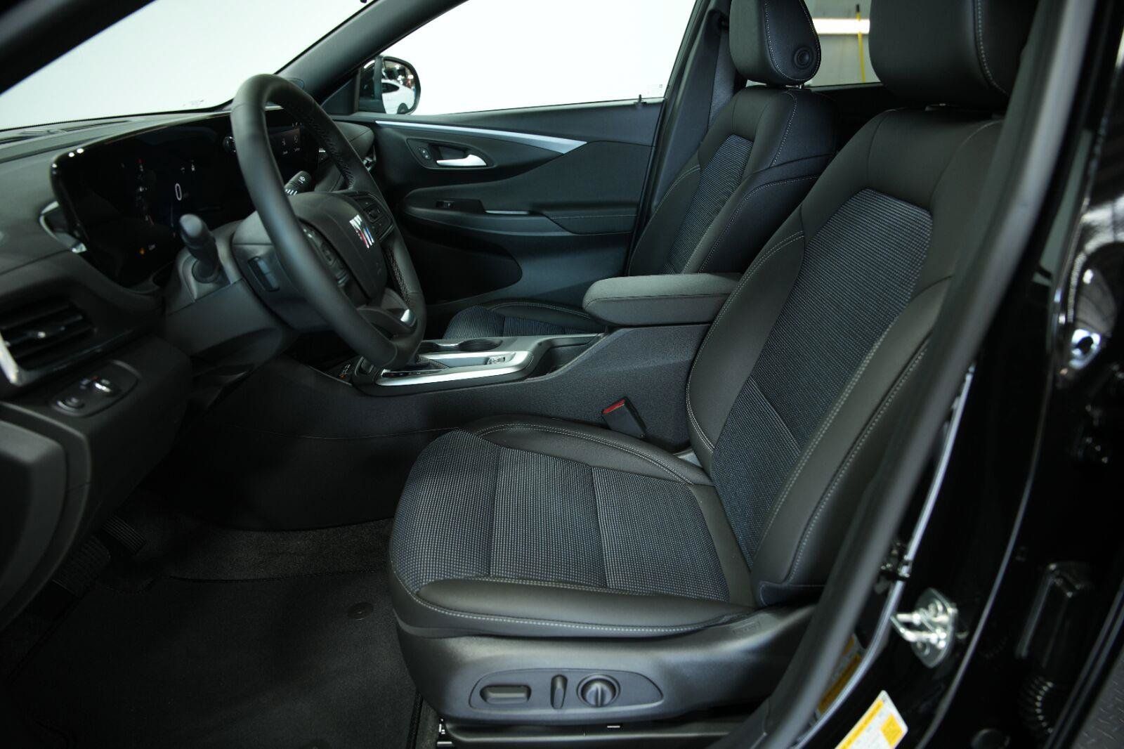 New 2026 Buick Envista Preferred w/ Convenience I Package FWD image 33