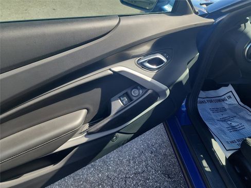 Used 2021 Chevrolet Camaro LT image 15
