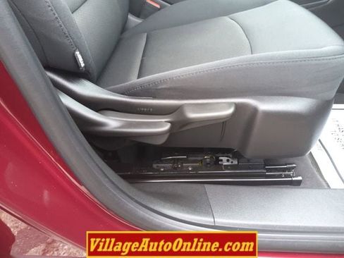 Used 2016 Chevrolet Malibu LT FWD image 39