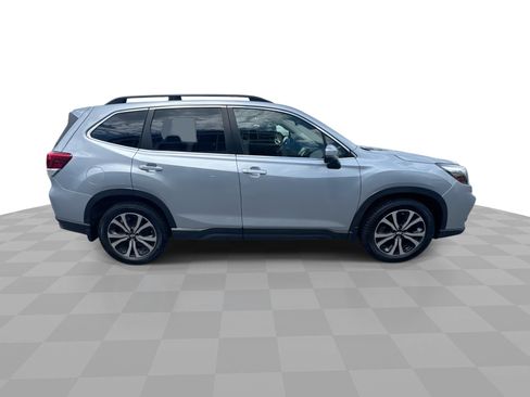 Used 2019 Subaru Forester Limited AWD/4WD image 9