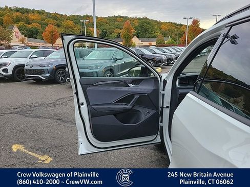 New 2026 Volkswagen Tiguan SE R-Line image 25