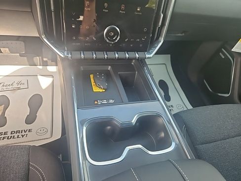 New 2025 GMC Acadia Elevation image 14