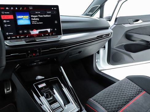 New 2026 Volkswagen GTI SE FWD image 60