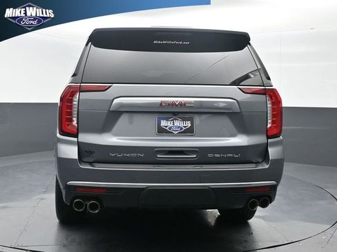 Used 2022 GMC Yukon XL Denali image 6