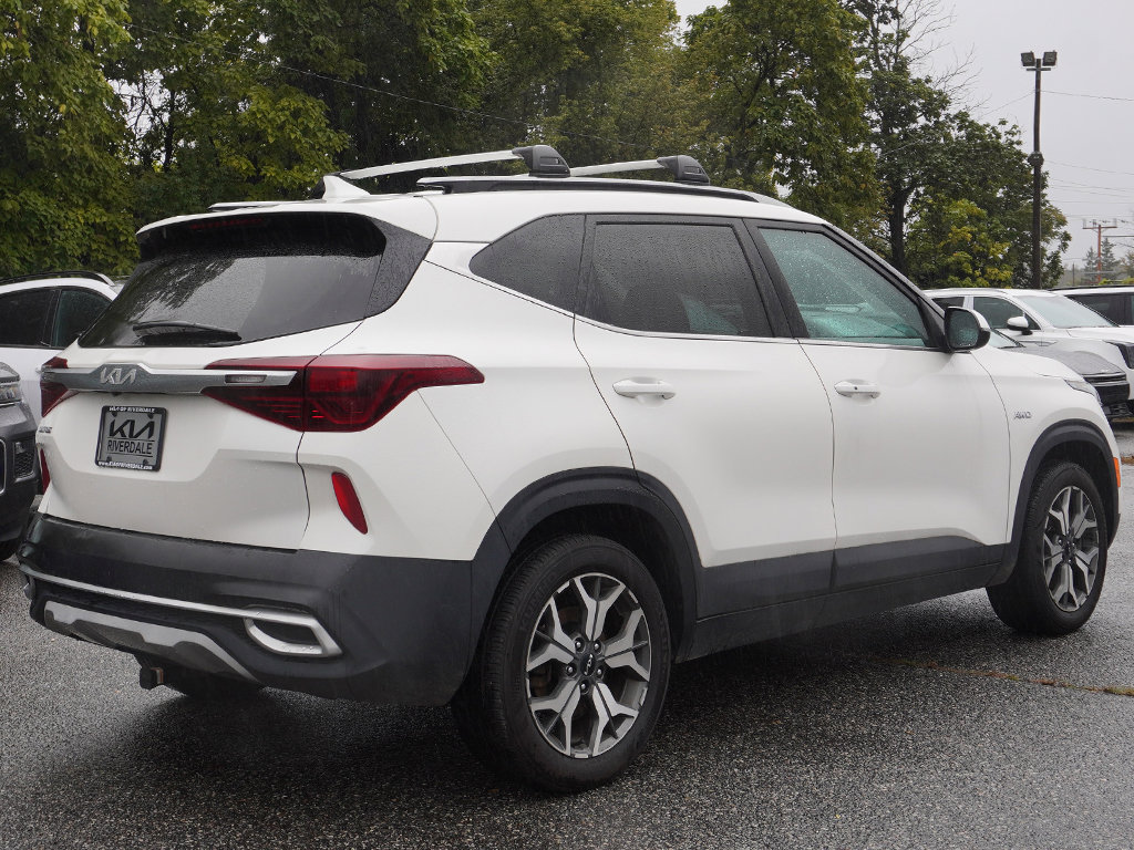 Used 2023 Kia Seltos EX AWD/4WD image 11