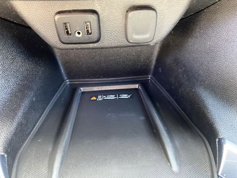 Used 2023 Chevrolet Traverse LT w/ LPO, Floor Liner Package image 28