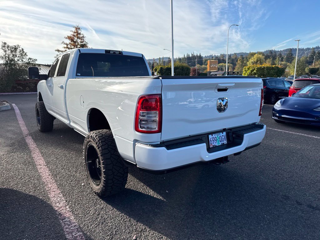 Used 2024 RAM 3500 Big Horn w/ Sport Appearance Package AWD/4WD image 10