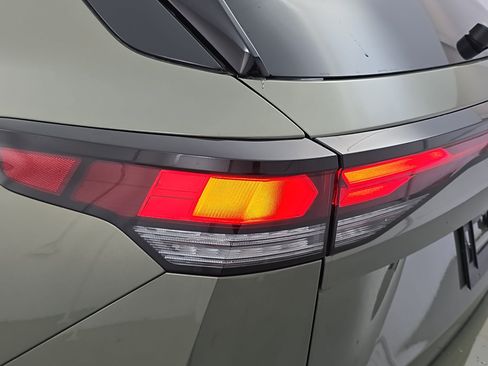 New 2026 Volkswagen Tiguan SE R-Line AWD/4WD image 35