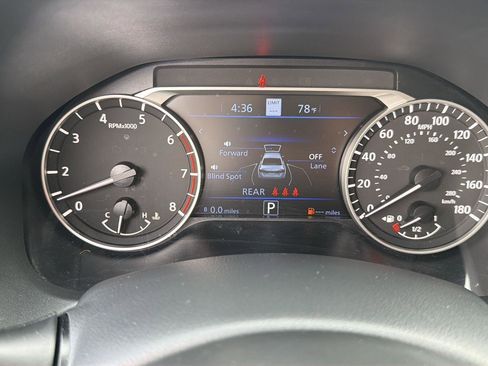 Used 2023 Nissan Altima 2.0 SR FWD image 8