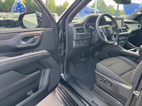 Used 2024 Chevrolet Suburban LS w/ Driver Alert Package RWD image 14
