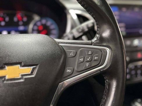 Used 2019 Chevrolet Equinox LT w/ Sun & Navigation Package AWD/4WD image 29