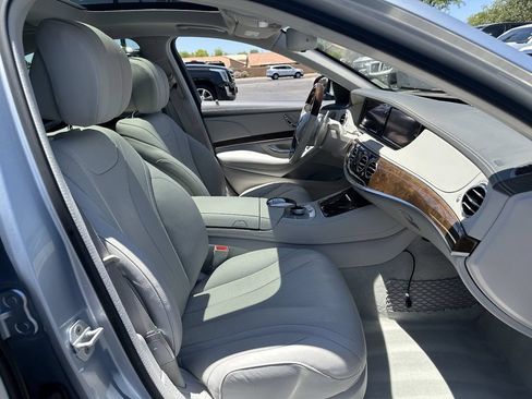 Used 2016 Mercedes-Benz S 550 Sedan image 11