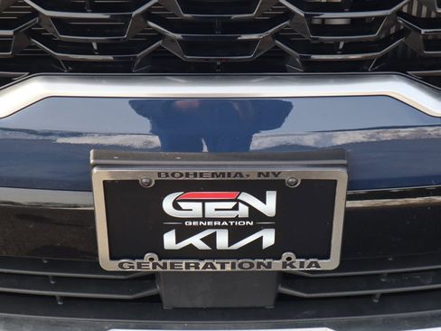 Used 2025 Kia Sorento SX image 42