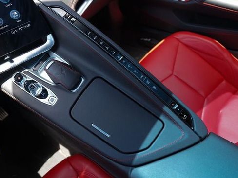 Used 2022 Chevrolet Corvette Stingray Coupe w/ Engine Appearance Package RWD image 31