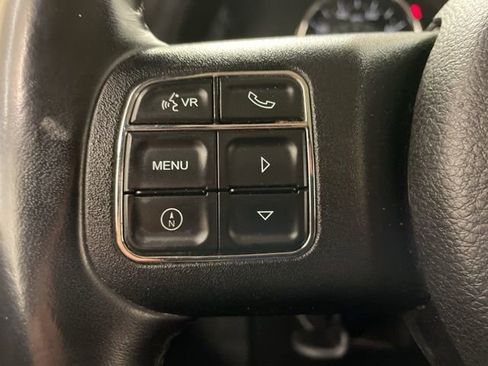Used 2015 Jeep Wrangler Unlimited Sahara w/ Connectivity Group image 15