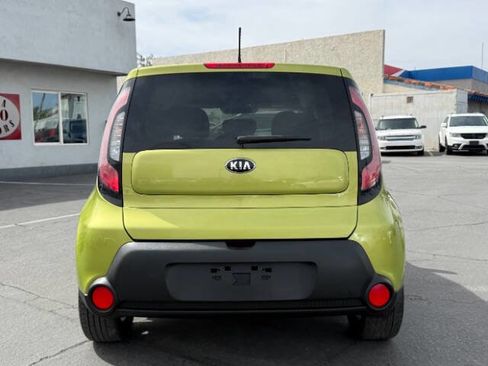 Used 2015 Kia Soul + FWD image 4