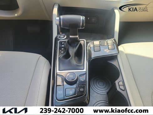 Certified 2025 Kia Sportage EX FWD image 18
