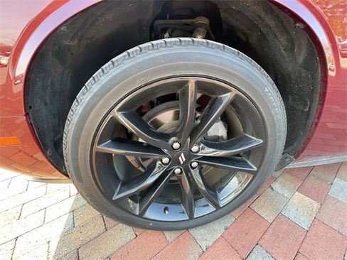 Used 2018 Dodge Challenger SXT w/ Blacktop Package image 5