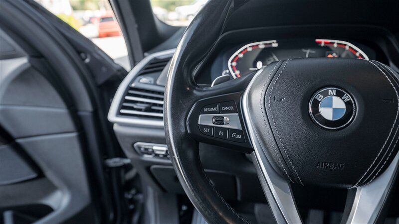 Used 2019 BMW X5 xDrive40i w/ Convenience Package AWD/4WD image 29