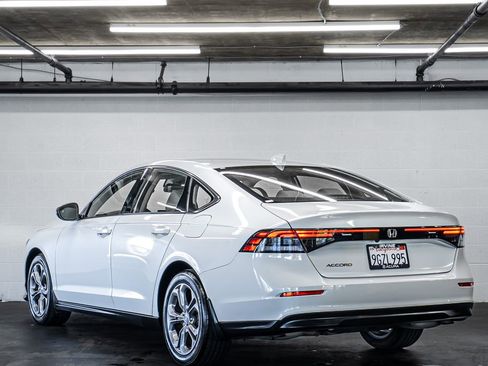 Used 2023 Honda Accord EX image 3