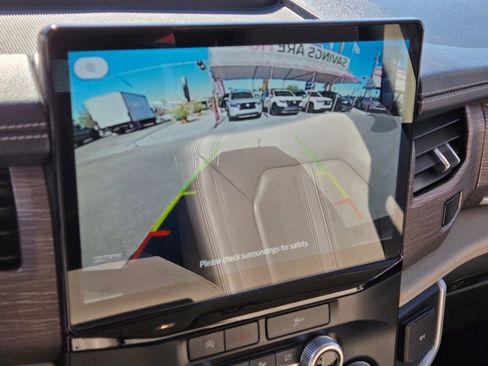 Used 2024 Ford Expedition Limited image 28