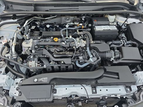 Used 2025 Toyota Corolla LE image 28