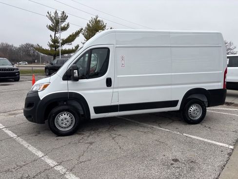 New 2026 RAM ProMaster 2500 FWD image 17