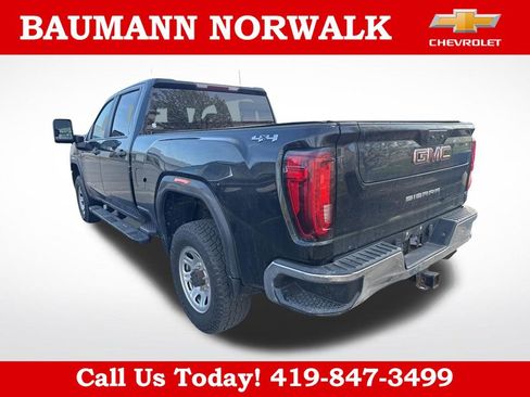 Used 2020 GMC Sierra 2500 4x4 Crew Cab w/ Convenience Package image 3
