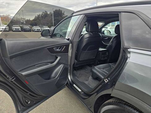 New 2026 Audi Q8 Prestige image 17