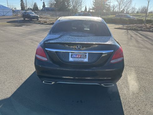 Used 2016 Mercedes-Benz C 300 Sedan image 4