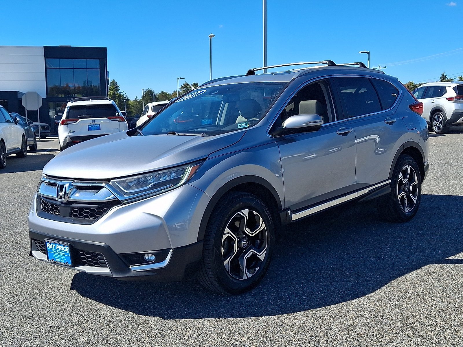 Used 2017 Honda CR-V Touring image 4