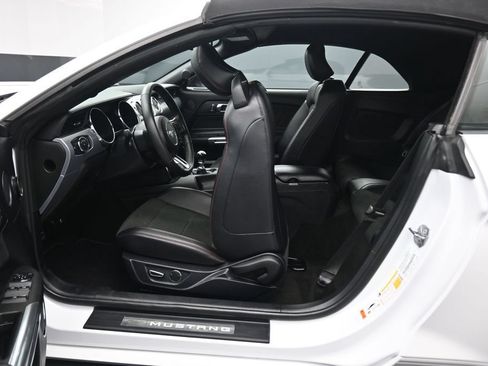 Used 2016 Ford Mustang GT Premium w/ Equipment Group 401A RWD image 30