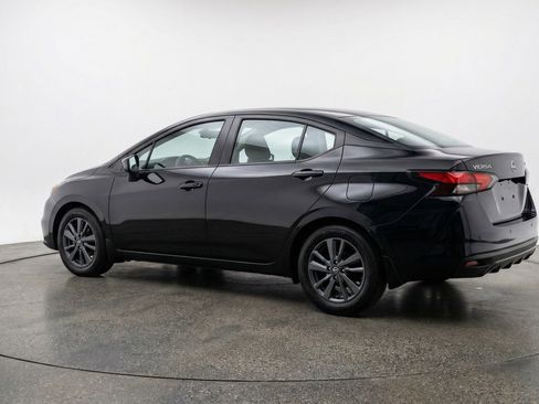 Used 2025 Nissan Versa SV FWD image 6