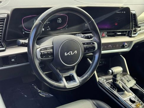 Used 2023 Kia Sportage EX image 20