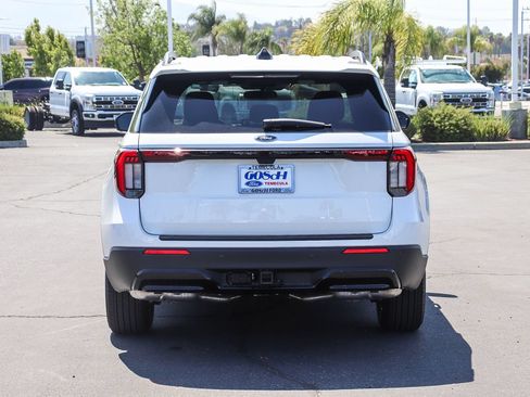 New 2026 Ford Explorer ST-Line RWD image 5
