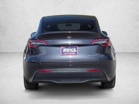 Used 2024 Tesla Model Y Long Range image 7