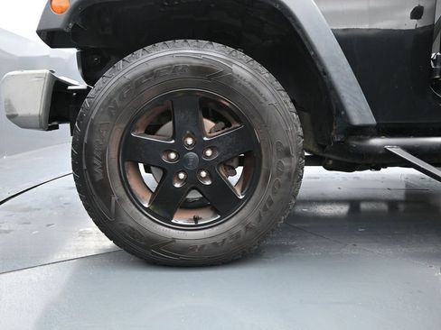 Used 2016 Jeep Wrangler Unlimited Sport AWD/4WD image 25