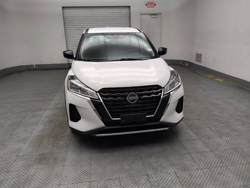 Used 2021 Nissan Kicks S image 14