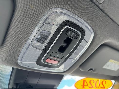 Certified 2024 Hyundai Elantra SEL w/ Convenience Package image 20