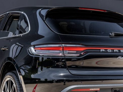 New 2026 Porsche Macan AWD/4WD image 14
