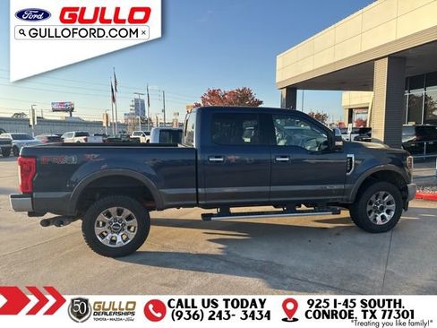 Used 2019 Ford F250 Lariat w/ Chrome Package image 3