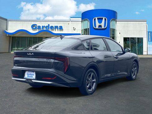 Used 2025 Kia K4 FWD image 6