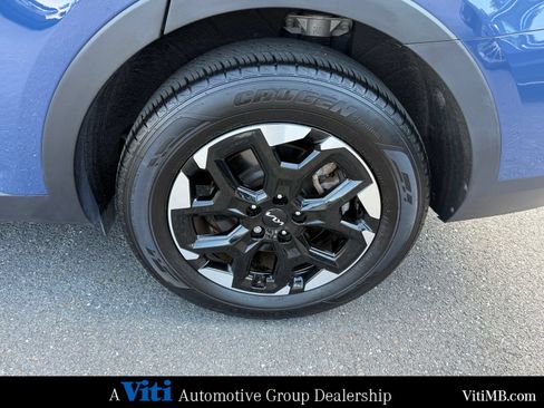 Used 2025 Kia Sorento S FWD image 13