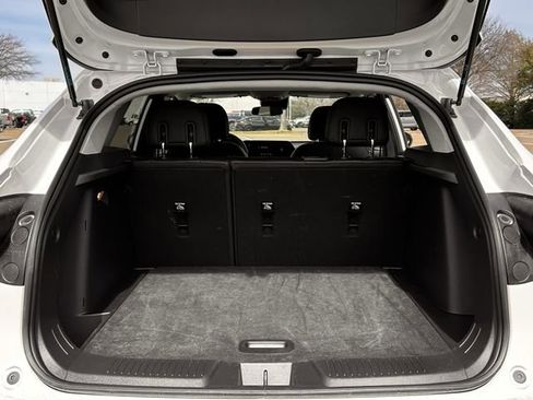 Used 2025 Chevrolet Trax LT image 31