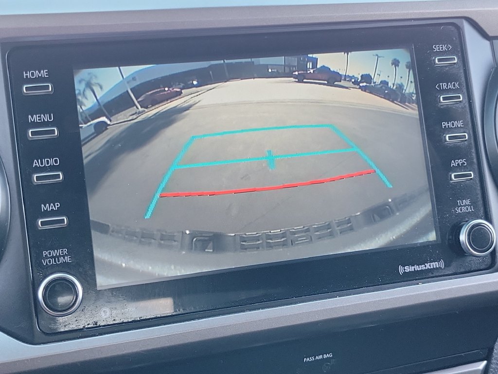 Used 2020 Toyota Tacoma SR5 RWD image 11