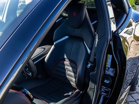 Certified 2025 Ferrari Purosangue image 43