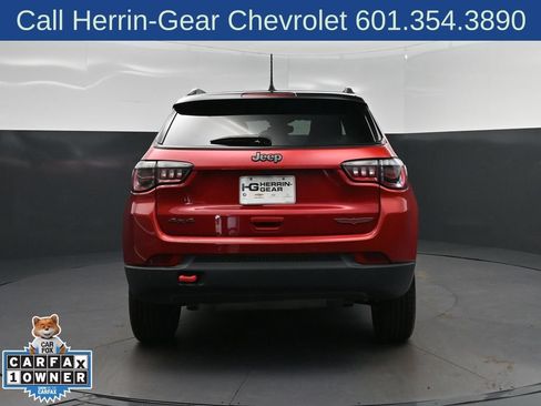Used 2025 Jeep Compass Trailhawk AWD/4WD image 6