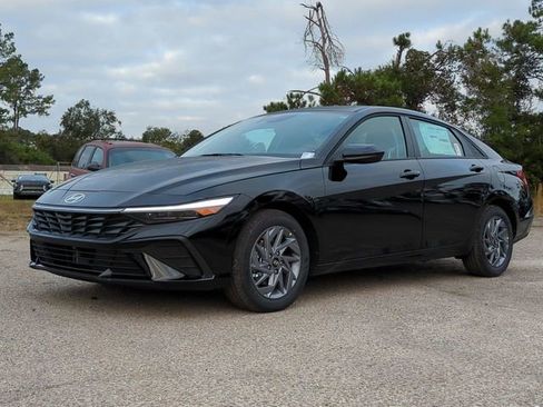 New 2026 Hyundai Elantra Blue image 2